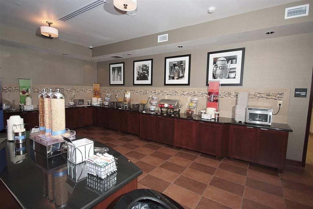 Hampton Inn&Suites Vineland Restaurant photo